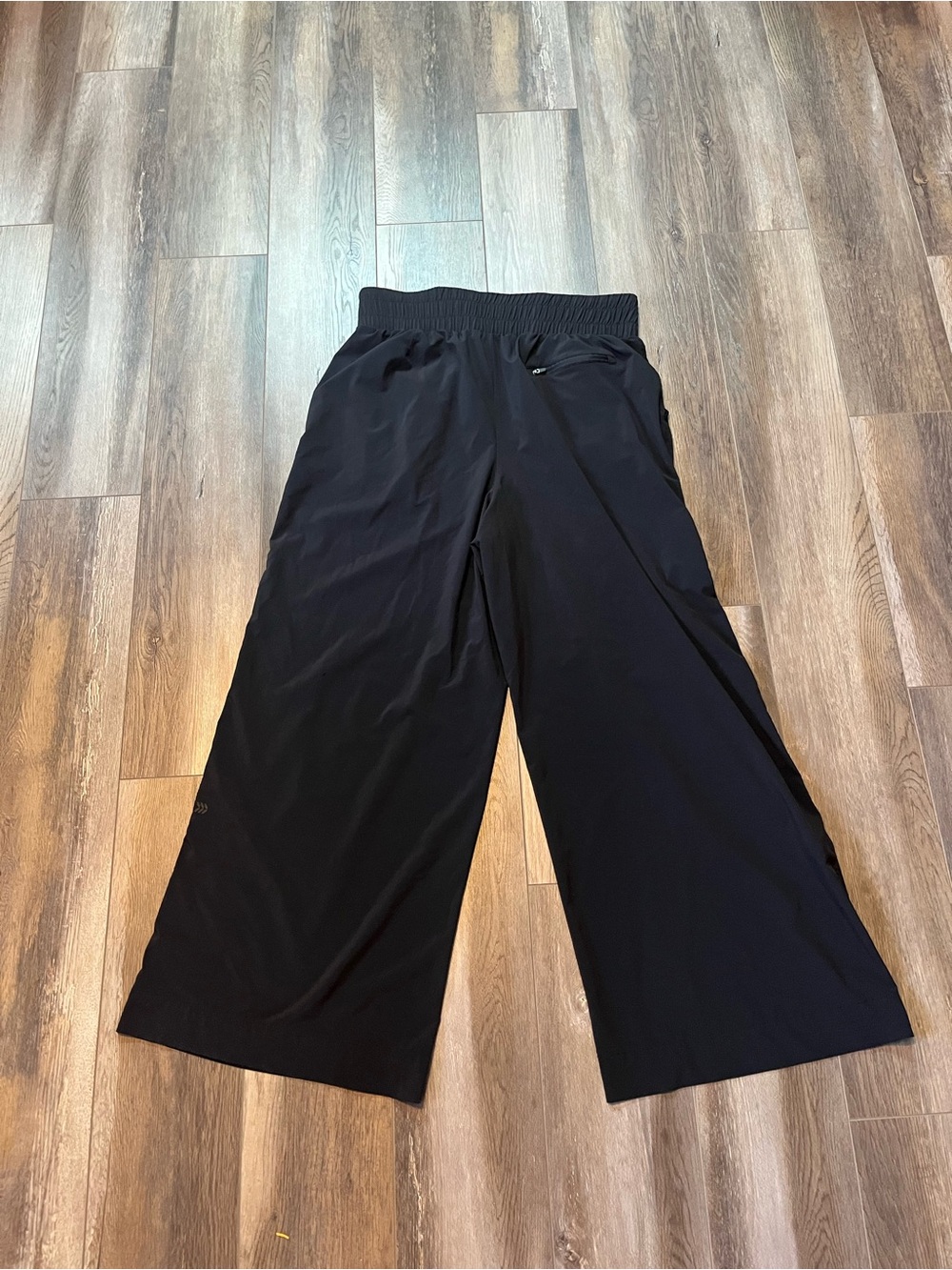 All In Motion High Rise Wide Leg Pants - Picture 4 of 6
